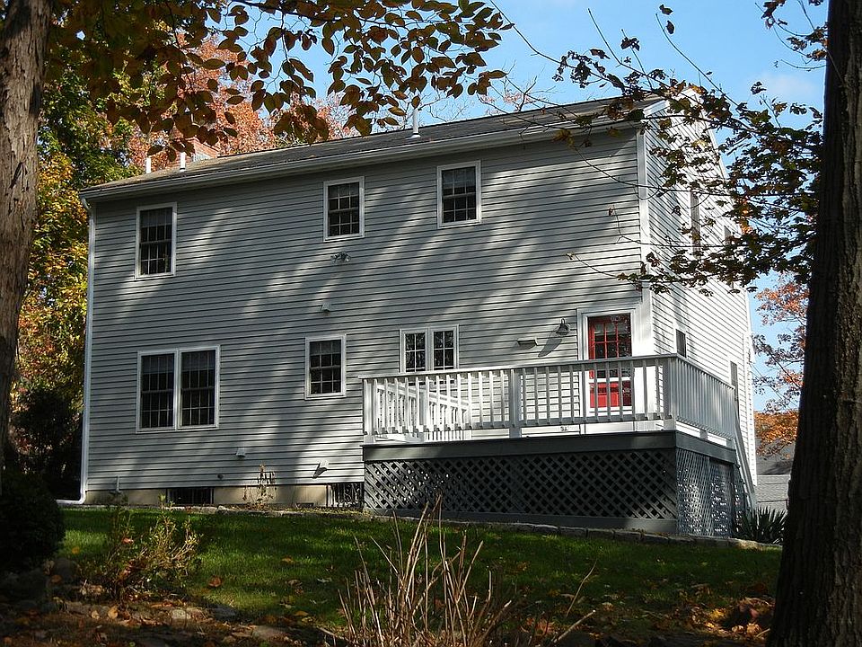 2nd image of 29 Hampshire Rd
