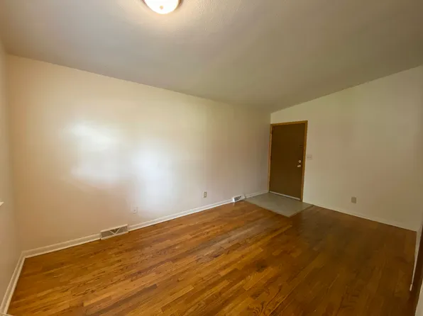 1018 Lincoln Way #2, Ames, IA 50010