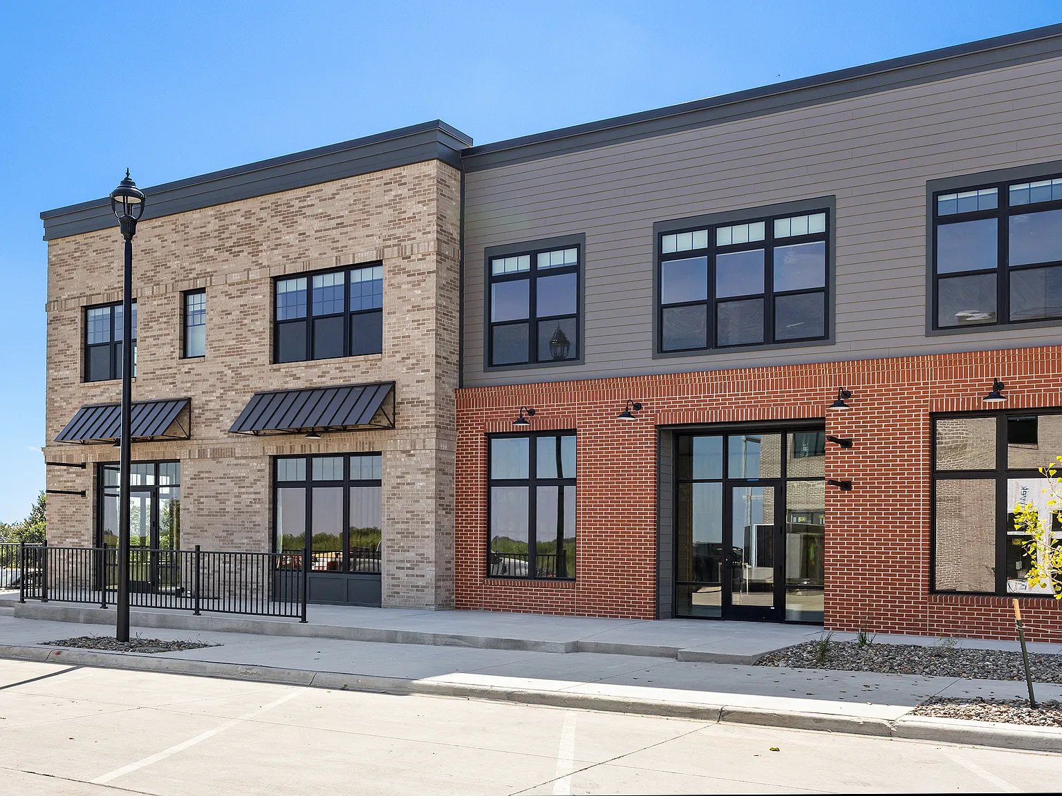 The Middlebrook Lofts - 201 — Photo 2