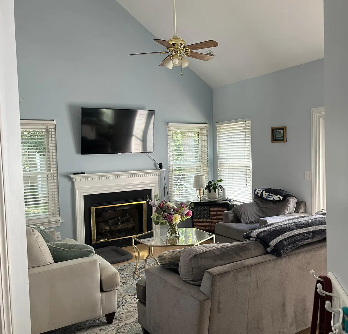 4 bed, 2.5 bath, 2007 sqft, $2,650 — Photo 4