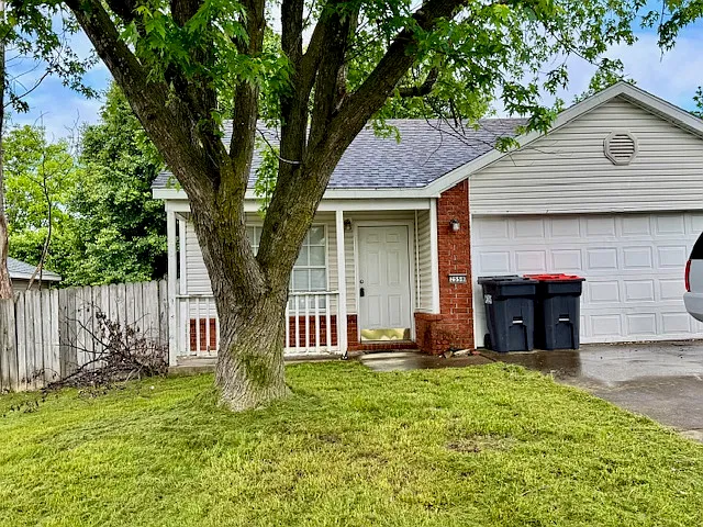 3 bed, 1059 sqft, $1,495 — Photo 2