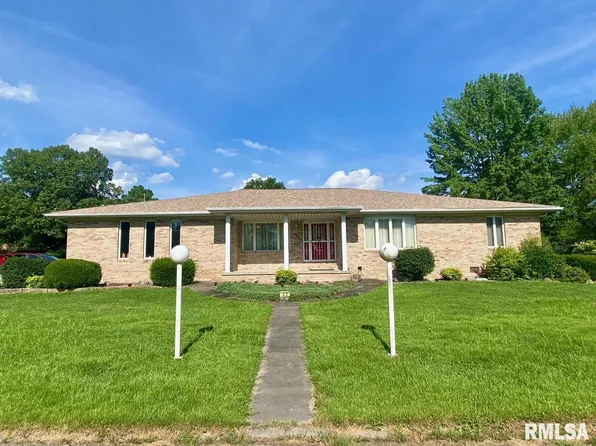 117 N Plains Ave, Marion, IL 62959