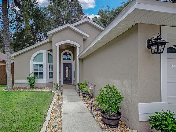 4th image of 1522 Royal Oaks Dr