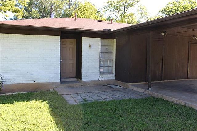 1st image of 1811 Magnolia Dr #A