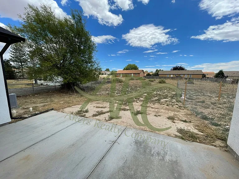 968-970 S Coral Pl — Photo 20