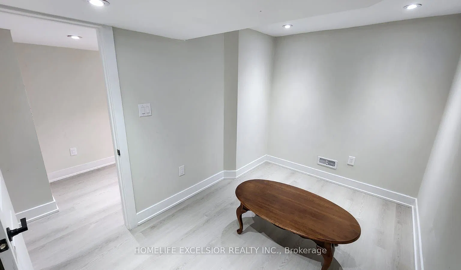 3 bed, $1,650 — Photo 3