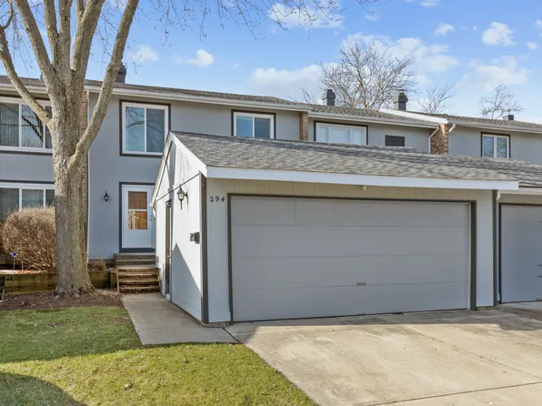 294 Harbor Ct, Bloomingdale, IL 60108