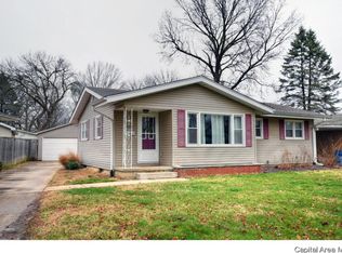 2305 Eastview Dr, Springfield, IL 62702