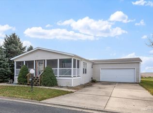 643 Bluebird Cir, Sandwich, IL 60548