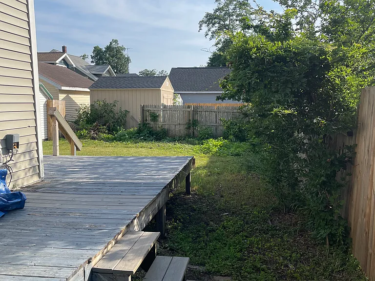 1609 McGraft St — Photo 14