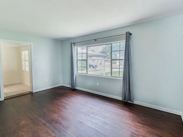 3320 Lila Dr — Photo 7