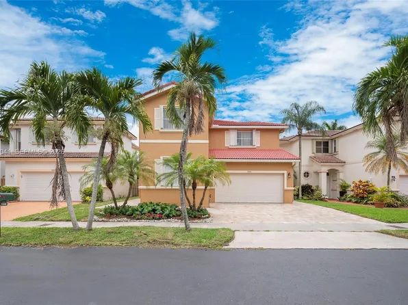 15558 SW 112th Dr, Miami, FL 33196