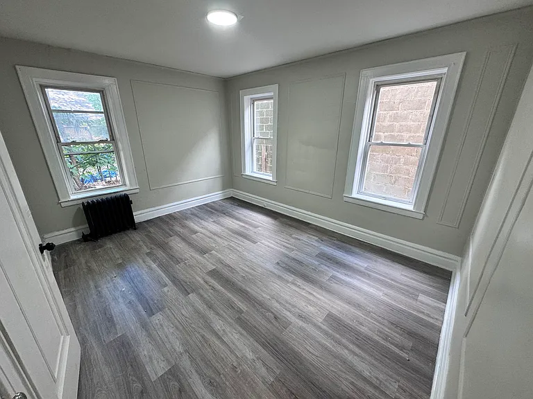 80 Monticello Ave #2AA — Photo 3