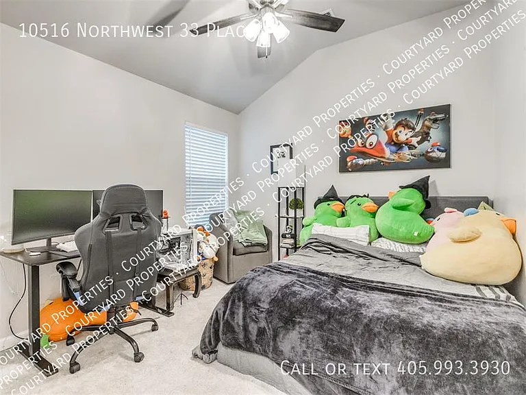 10516 NW 33rd Pl — Photo 16