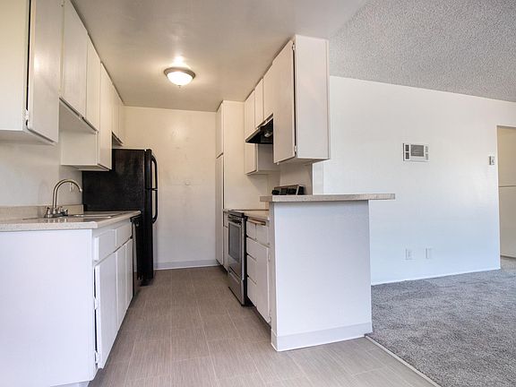 2nd image of 6775 Beadnell Way