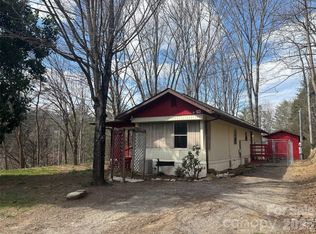 55 Celestial Ln, Whittier, NC 28789