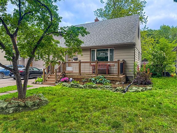 2nd image of 1008 Askin Ave