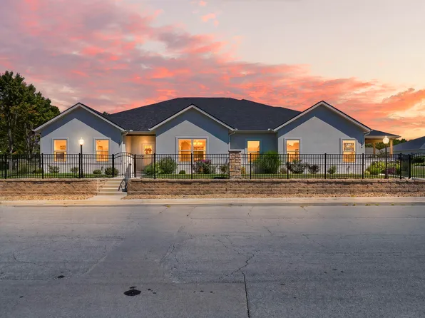 1908/1910 Buena Vista Avenue, Carthage, MO 64836