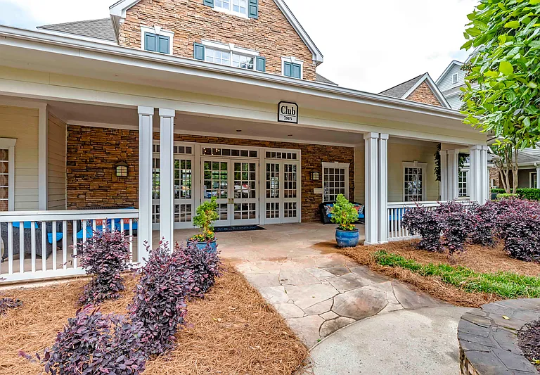 The Lodge at Mallard Creek Apartments — Photo 6