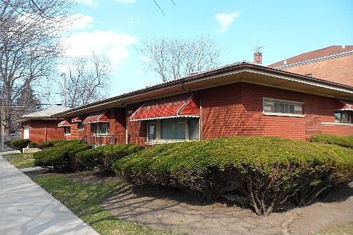 1st image of 8455 S East End Ave