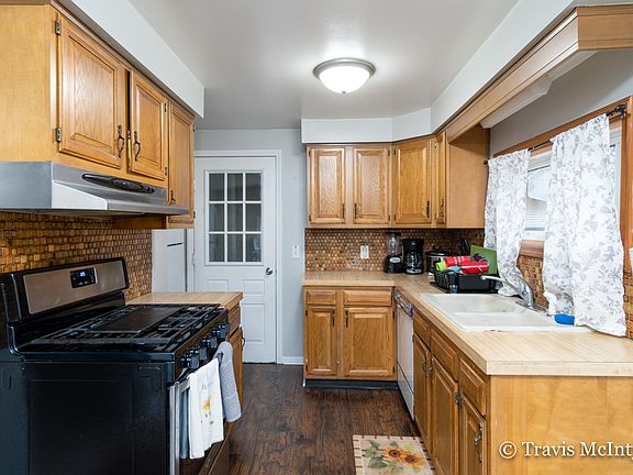 4th image of 2111 Lafayette Ave NE