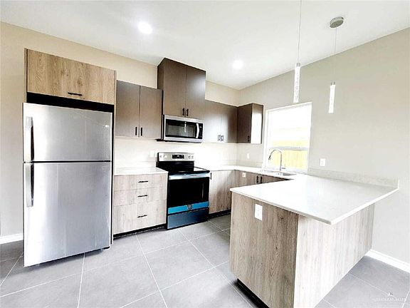 5th image of 5901 Puffin Ave #1