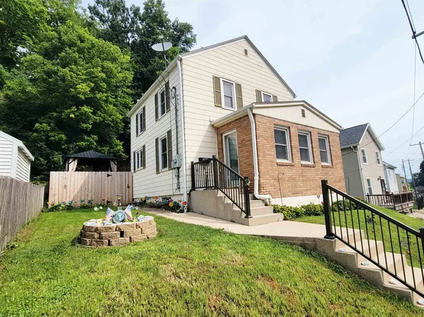 543 Southern Ave, Dubuque, IA 52003