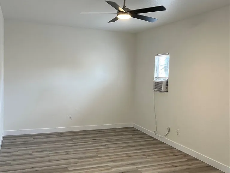 7724 Rye Canyon Dr — Photo 37