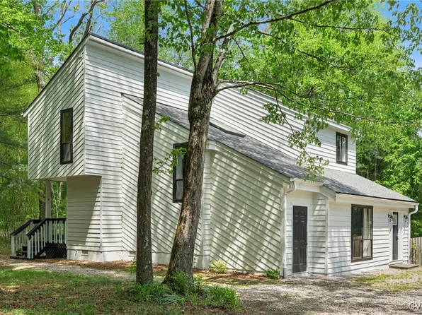 1201 Stone River Rd, North Chesterfield, VA 23235