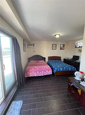 Sold by Remax Real Estate Professionals | media 25