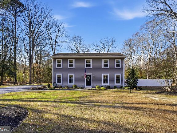 2nd image of 1410 Bennett Point Rd