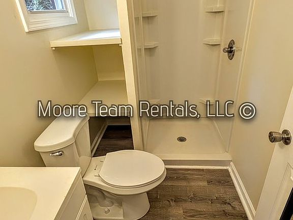 5th image of 16 Lake Dr Unit 9