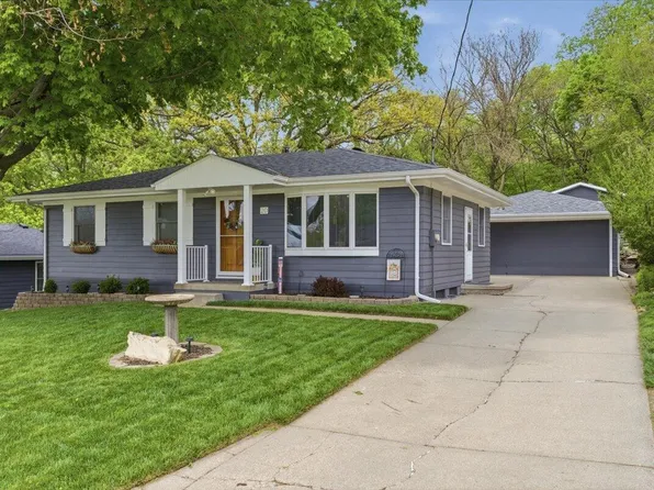 20 Spencer Cir, Council Bluffs, IA 51503