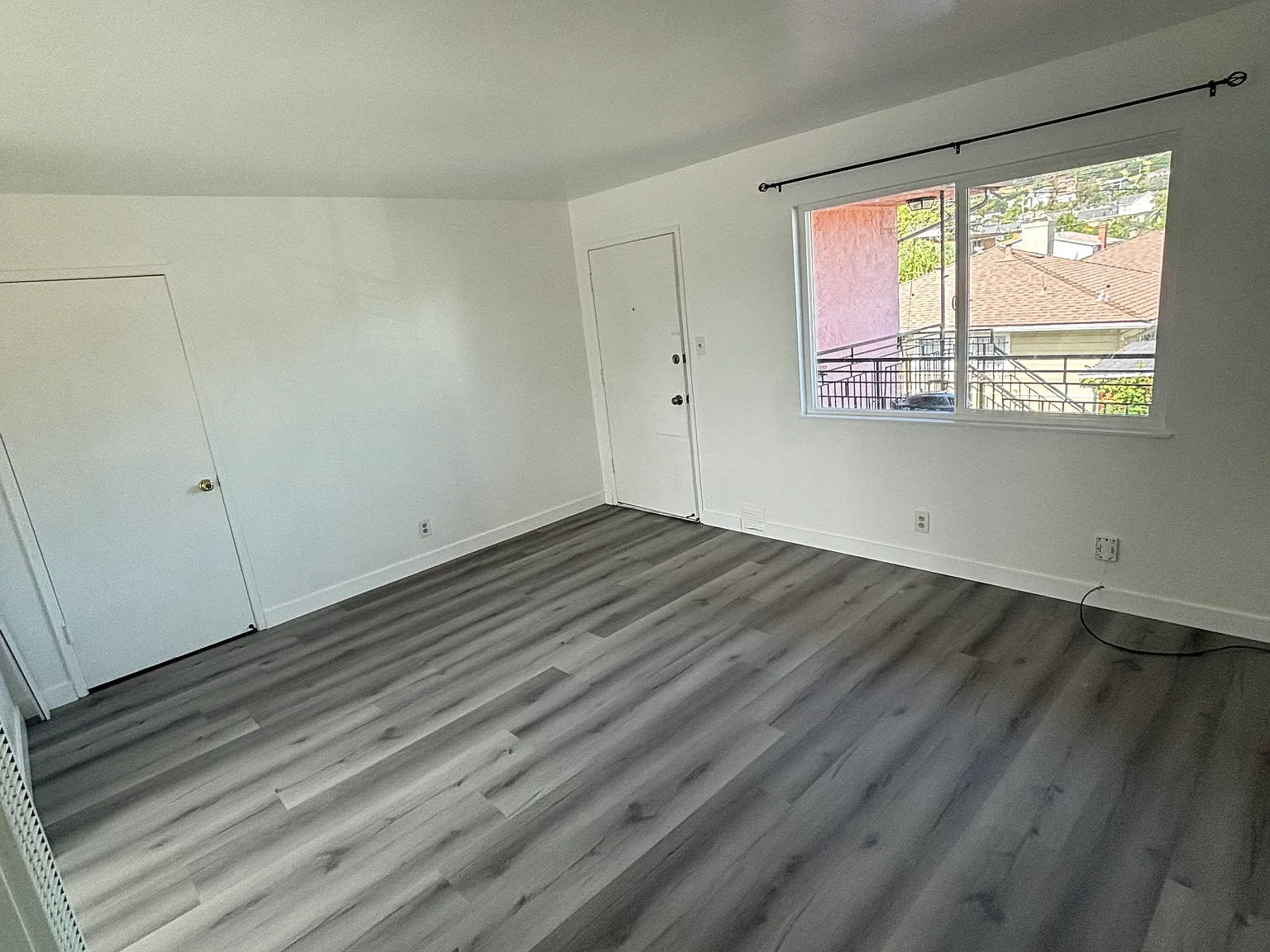 1 bed, $2,000 — Photo 2