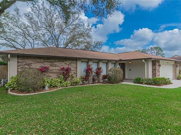 2nd image of 11704 Rolling Oaks Ln