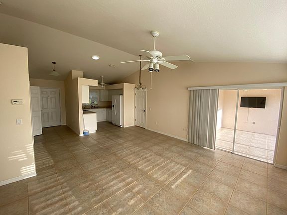 4th image of 207 Rotonda Blvd W APT C