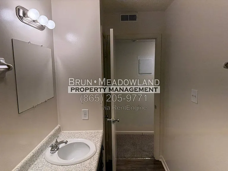 128 Lynnwood Dr #9 — Photo 14
