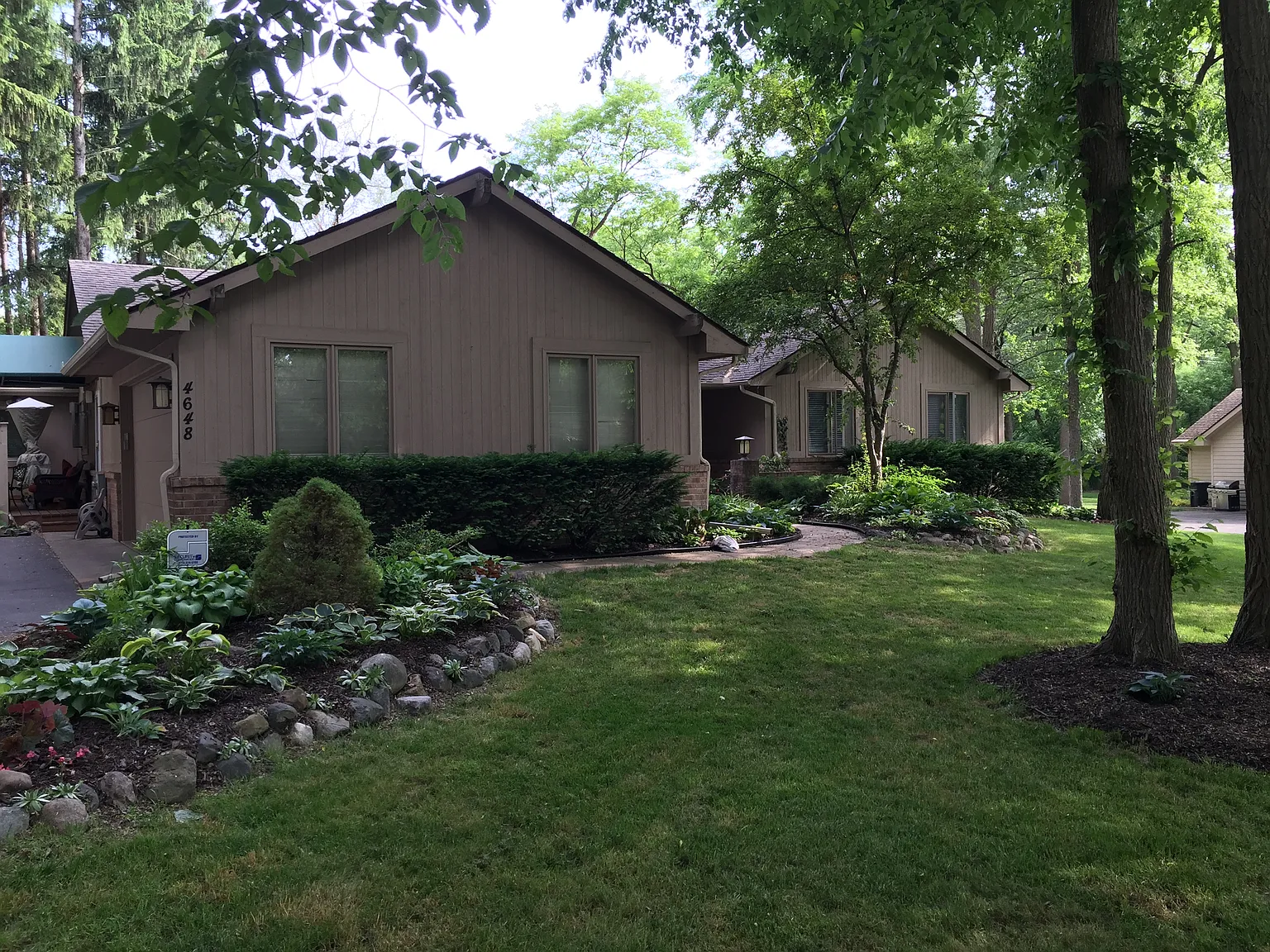 4648 Oak Tree Ct photo 1