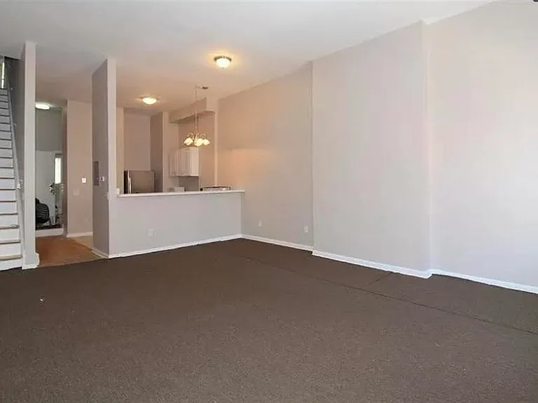 511 Park Ave #2 — Photo 3