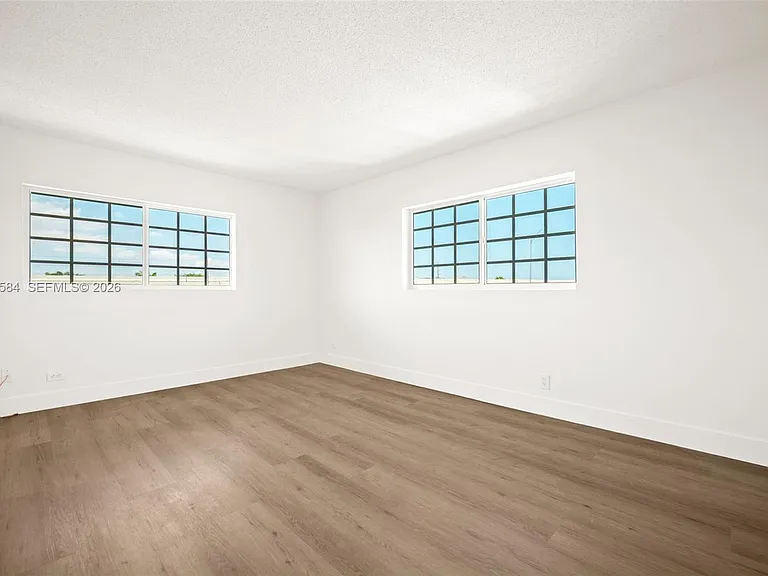 8107 SW 72nd Ave #413E — Photo 15