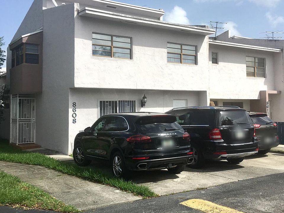 Corner unit with 3 parking spaces, which makes it bigger tha
