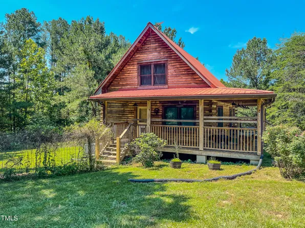 784 Waterside Dr, Yanceyville, NC 27379