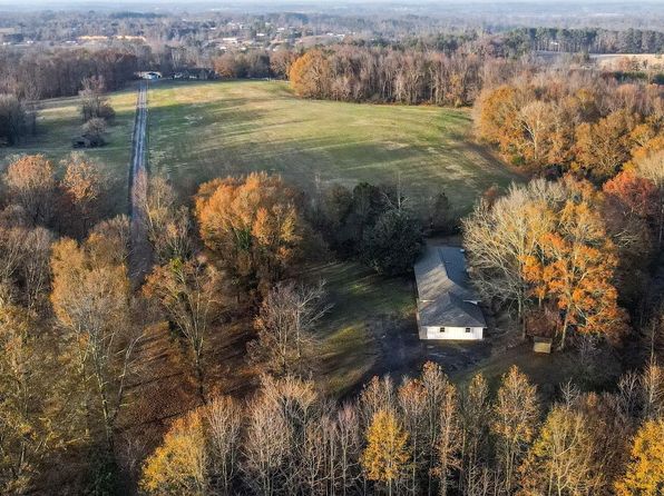 280 County Road 546, Albertville, AL 35951
