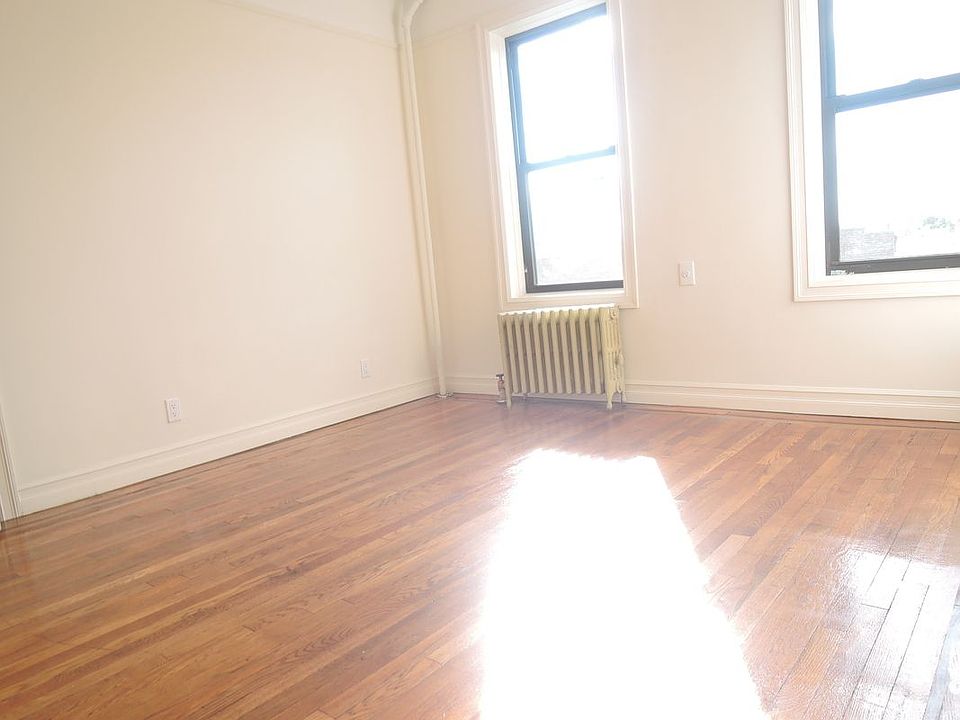 1st image of 2407 36th St APT B3