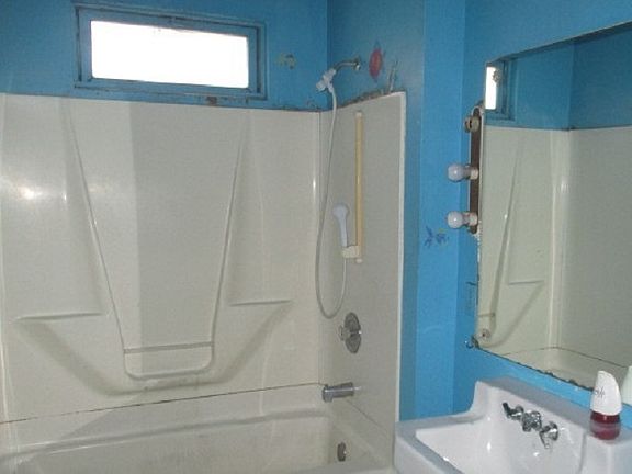 4th image of 1719 N 13th St