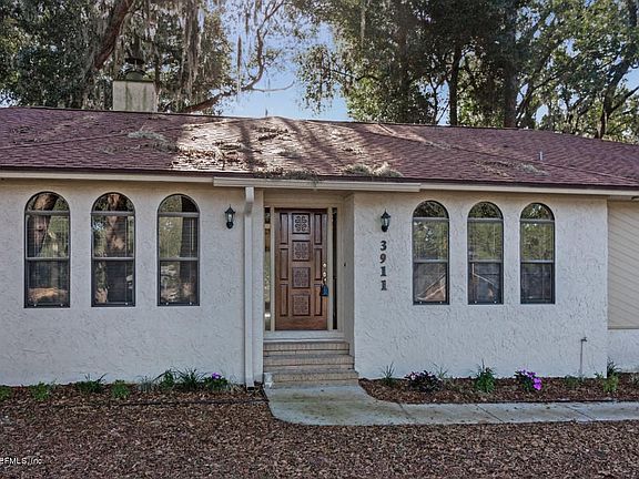 4th image of 3911 Moss Oak Dr