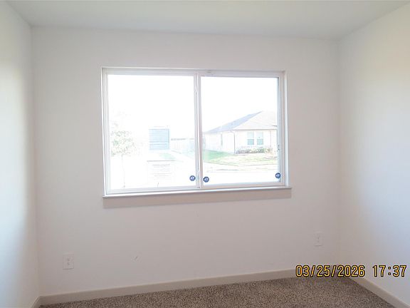 5th image of 715 Silver Kettle Dr