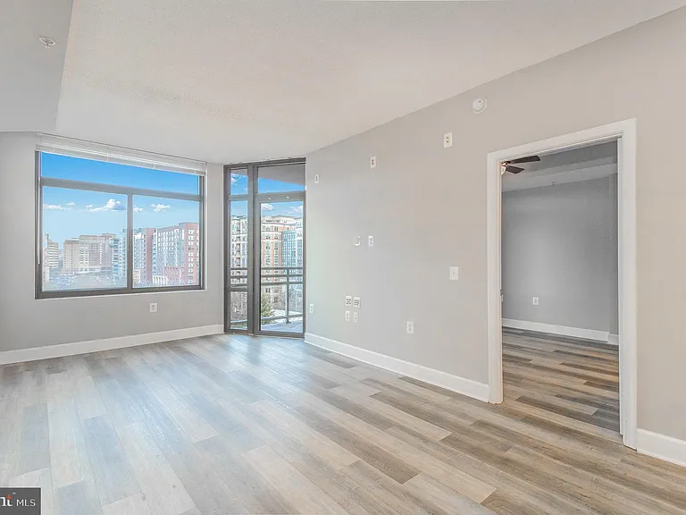 3600 Glebe Rd #716W — Photo 3