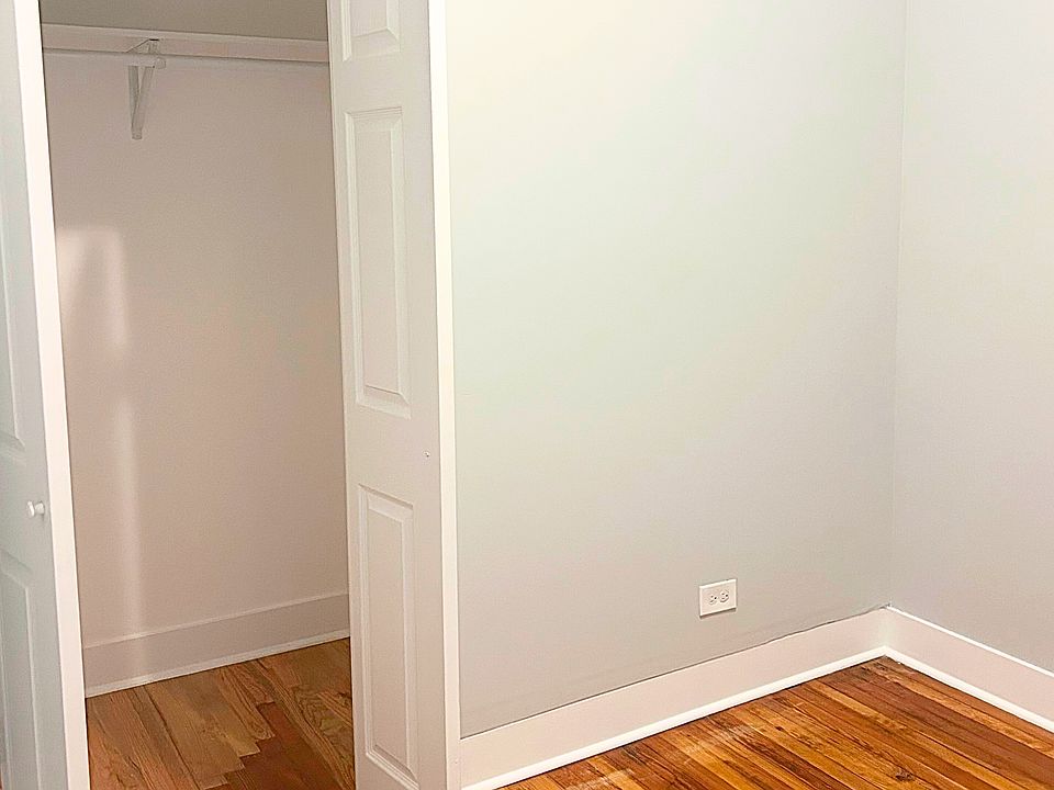 First bedroom: near living area.