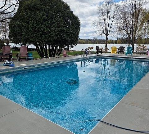 4th image of 9805 Sharon Pl NW